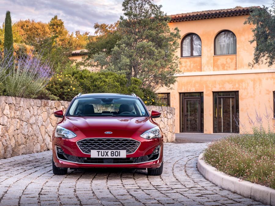  Ford Focus Vignale Turnier 2018 года  (WW) (фото 9 из 40)